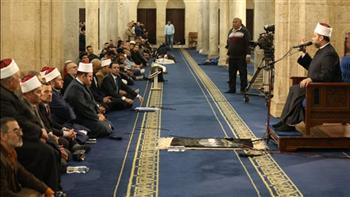 درس التراويح بالجامع الأزهر يحذر من انشغال الآباء عن أبنائهم ويطالبهم بأن يكونوا قدوة حسنة