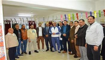 نائب رئيس جامعة أسيوط يُشارك طالبات المدن الجامعية والعاملين بمستشفى الطلاب إفطار رمضان
