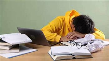 كيف تساعدين ابنك على مواجهة ضغوط امتحانات الثانوية العامة؟