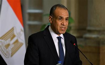 وزير الخارجية: ندعم الجهود الدبلوماسية لتسوية القضايا العالقة في الملف النووي الإيراني