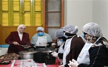 محافظ الشرقية يشيد بمبادرة "مطبخ المصرية.. بإيدين بناتها" لتمكين المرأة ودعم الأسر الأولى بالرعاية 