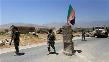 قائد الجيش الأفغاني: عمليات انتقامية ضد مواقع باكستانية وتحذير من نقل المعركة إلى عمق باكستان