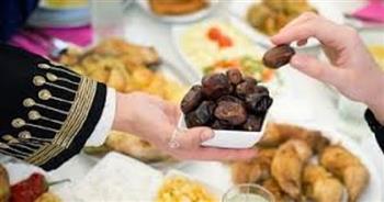 لو أم لأول مرة.. تعرفي على اتيكيت عزومات وزيارات رمضان| خاص