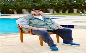 مدحت تيخا: «عائلة مصرية جدًا» دراما إجتماعية تعيد الإعتبار لقيمة الرسالة في رمضان