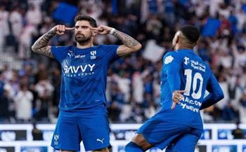 الدوري السعودي.. الهلال يصطدم بفريق الشباب في موقعة نارية الليلة