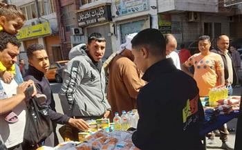 سيارات «مستقبل مصر» تتواجد بكثافة بأحياء الغردقة لتوفير السلع الغذائية بأسعار مناسبة