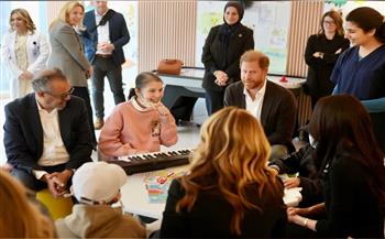 الأمير هاري وميجان يطلعان على جهود الأردن في الرعاية الصحية ومكافحة السرطان