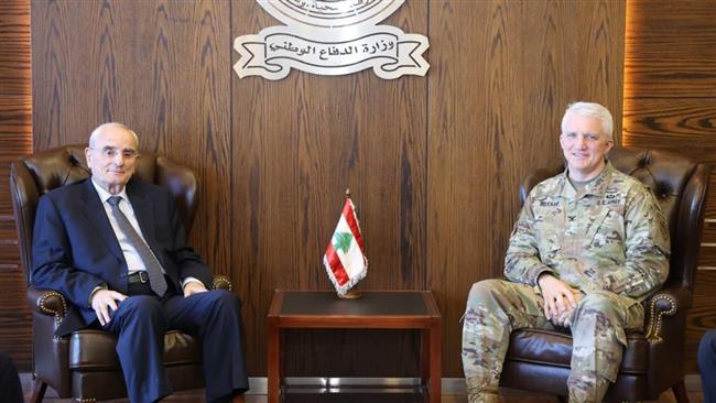 ملحق الدفاع الأمريكي ببيروت يشيد بمستوى الشراكة والتعاون مع الجيش اللبناني