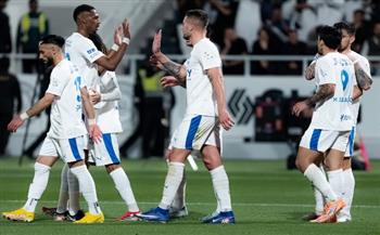 الدوري السعودي.. الهلال يتقدم على الشباب في شوط أول ساخن