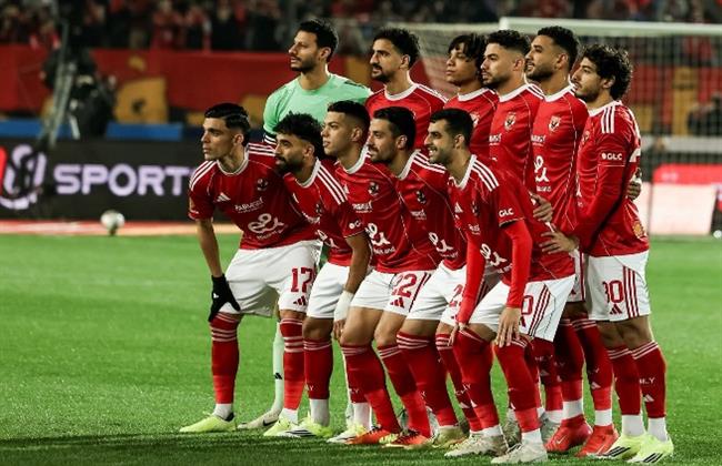 الدوري الممتاز.. انطلاق مواجهة فريق الأهلى أمام فريق زد