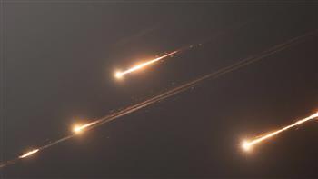 وكالة فارس الإيرانية: عدة صواريخ أصابت شارع الجامعة ومنطقة الجمهورية في طهران