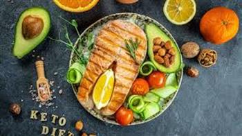 حمية الكيتو والنباتية والباليو.. أيهما أفضل للرشاقة دون إرهاق الجسم؟