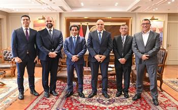 وزير الري يبحث مع مدير الشبكة الإسلامية لتنمية مصادر المياه تعزيز التعاون المشترك