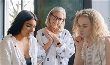 7 استراتيجيات قيادة واعية تضمن نجاح الرؤساء مع جيل Z