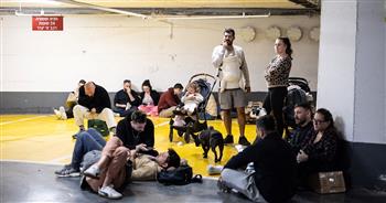 آلاف الإسرائيليين يهرعون إلى المخابئ مع إعلان حالة الطوارئ.. والجيش يستدعي الاحتياط