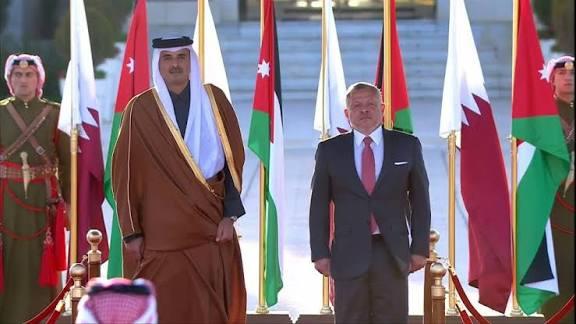 عاهل الأردن وأمير قطر يدينان الاستهداف الإيراني ويؤكدان ضرورة الحوار لوقف التصعيد