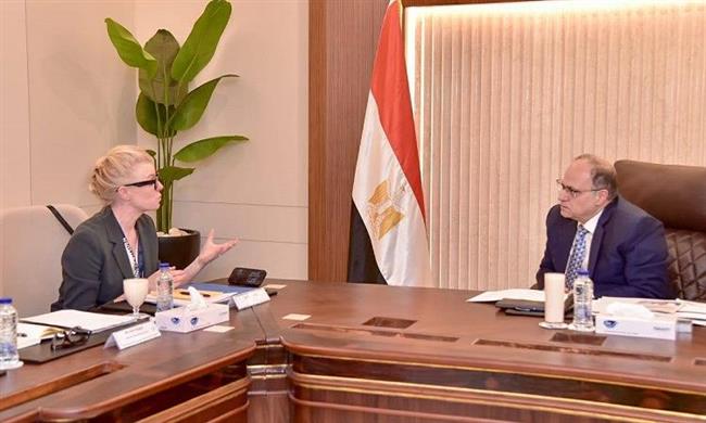 رئيس هيئة الدواء المصرية يبحث مع وفد أعمال سويدي آفاق التعاون في القطاع الصحي والدوائي