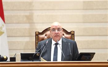 رئيس مجلس النواب يطالب الأعضاء بالالتزام بالانضباط ومنع استخدام الهواتف خلال الجلسات