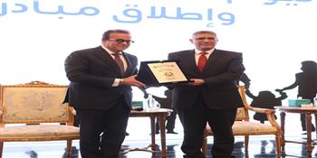 محافظ الجيزة يشهد تدشين فعاليات اليوم العالمي للأسرة والسلام ويشيد بتجربة البدرشين في تطوير الرعاية الصحية