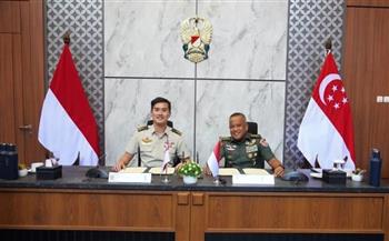 إندونيسيا وسنغافورة تبحثان تعزيز الشراكة العسكرية