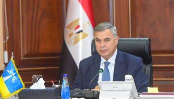 محافظ الإسكندرية يوجه برفع كفاءة المسطحات الخضراء لتحقيق بيئة صحية نظيفة للمواطنين