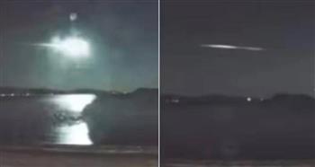 مشهد غامض.. «كرة نارية ضخمة» تضيء سماء نيوزيلندا