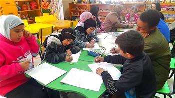 إقبال واسع على ورشة تعليم أساسيات الرسم والخط بمكتبة الفيوم العامة