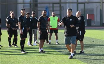 لتصحيح الأخطاء.. تدريبات فنية وبدنية للحكام تحت إشراف أوسكار رويز