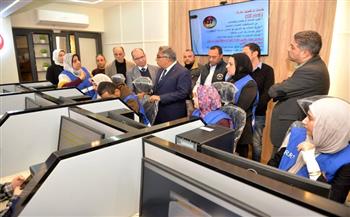 محافظ الدقهلية يتفقد غرفة الطوارئ المركزية بمديرية الصحة 