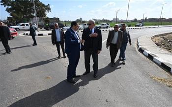 محافظ الغربية يتفقد مشروعات تطوير الطرق والنظافة في بسيون
