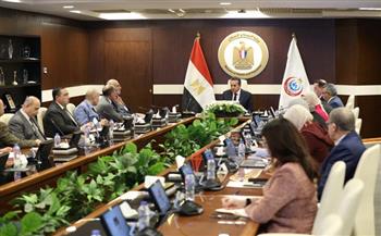 وزير الصحة يبحث مع رئيس الهيئة العربية للتصنيع تسريع مشروعات تطوير المستشفيات والمنشآت الصحية