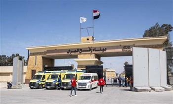 معبر رفح يعمل بكامل طاقته لتيسير عودة الفلسطينيين إلى غزة