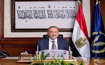 محافظ أسيوط ووفد الاتحاد الأوروبي يتفقدان وحدة تجهيز النباتات الطبية بـ "أبنوب"