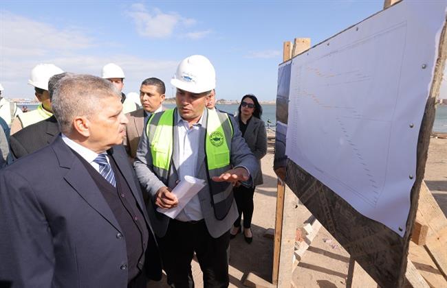 رئيس هيئة قناة السويس يتفقد عددا من مواقع العمل ببورسعيد