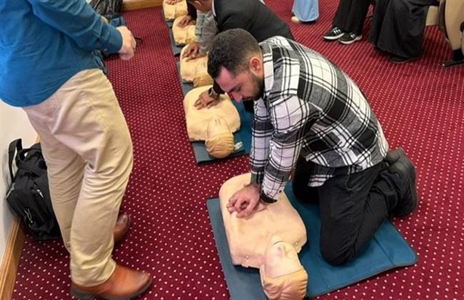 الصحة تُكمل المرحلة الثانية عشرة من تدريب العاملين على أجهزة إزالة الرجفان القلبي الآلي