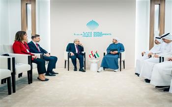 وزير خارجية الإمارات يبحث مع رئيس الحكومة اللبنانية علاقات التعاون
