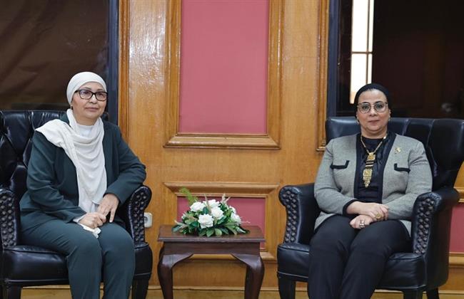 رئيسة قومي المرأة تلتقي وزيرة الأسرة بتونس لبحث تعزيز سبل التعاون بين الجانبين 