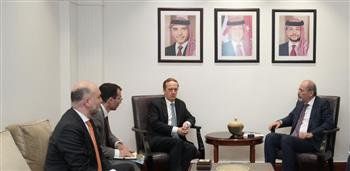 وزير الخارجية الأردني يبحث مع مسئول أوروبي تطورات غزة والضفة ويؤكد توسيع التعاون الأمني والدفاعي