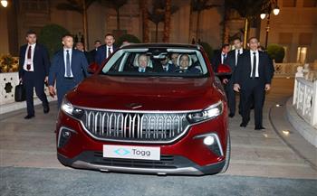 الرئيس التركي يهدي الرئيس السيسي سيارة كهربائية بمناسبة زيارته لمصر