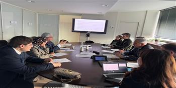 وزير التعليم العالي يعقد اجتماعًا مع فريق مبادرة "البوابات" بمقر منظمة "اليونسكو" في باريس