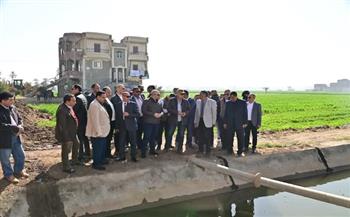 وزير الري ومحافظ بني سويف يتفقدان المنظومة المائية ومشروعات “حياة كريمة” بالمحافظة