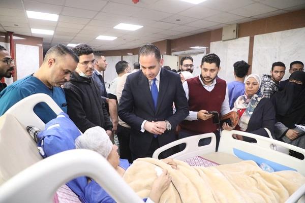 نائب وزير الصحة يتفقد مستشفى عين شمس العام بعد حريق مخزن المستلزمات