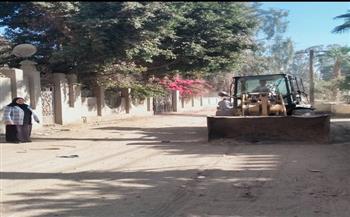 محافظ الفيوم يتابع حملات النظافة العامة ورفع الإشغالات بمركز ومدينة أبشواي   