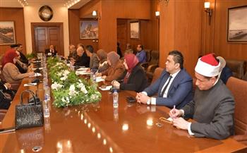 محافظ بورسعيد يشدد على ضرورة تكثيف حملات التوعية للأطفال بالمحافظة