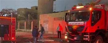 5 سيارات إطفاء لإخماد حريق مصنع أخشاب بأكتوبر