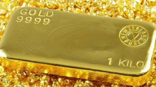 رويترز: الذهب يتراجع في المعاملات الفورية بنسبة 2.3% إلى 4659.99 دولار للأوقية