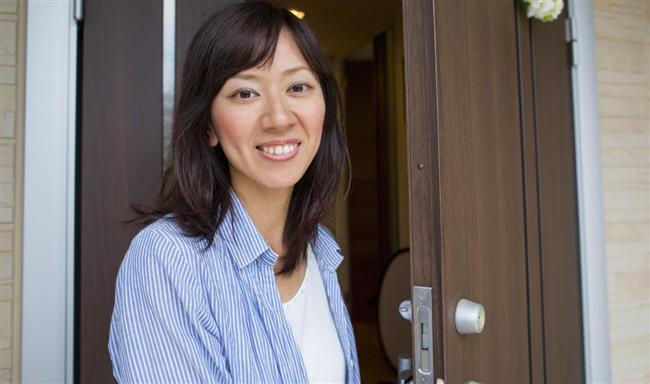 للسيدات.. سمات فريدة لدى من يحرصن دائمًا على إغلاق الباب مرتين