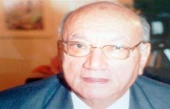 أبو المعاطي أبو النجا.. سيرة أديب مصري من دار العلوم إلى مجمع اللغة العربية