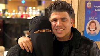 "هتعمل عملية".. عمر كمال يطلب الدعاء لوالدته بعد تعرضها لوعكة صحية