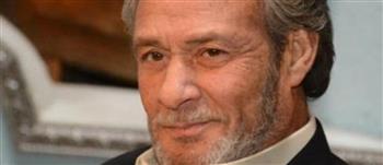 ذكرى ميلاد فاروق الفيشاوي.. مسيرة فنية حافلة بالتميز والتنوع